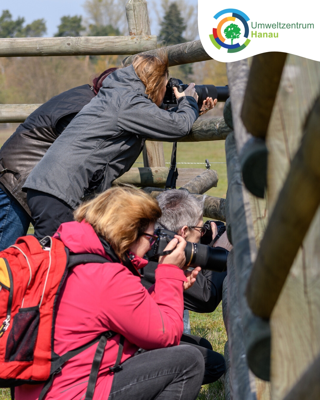Menschen mit Kamera auf Campo Pond