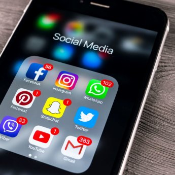 Social Media Adobestock 283452126